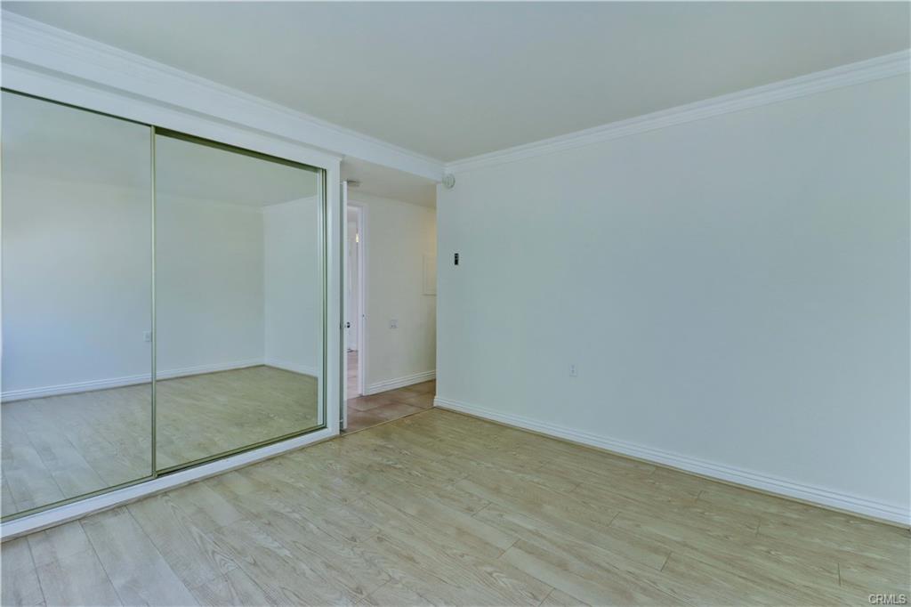 912 Ronda Sevilla #O - 26