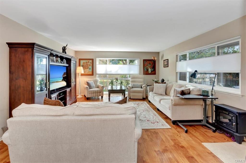 281 Avenida Carmel #C -4