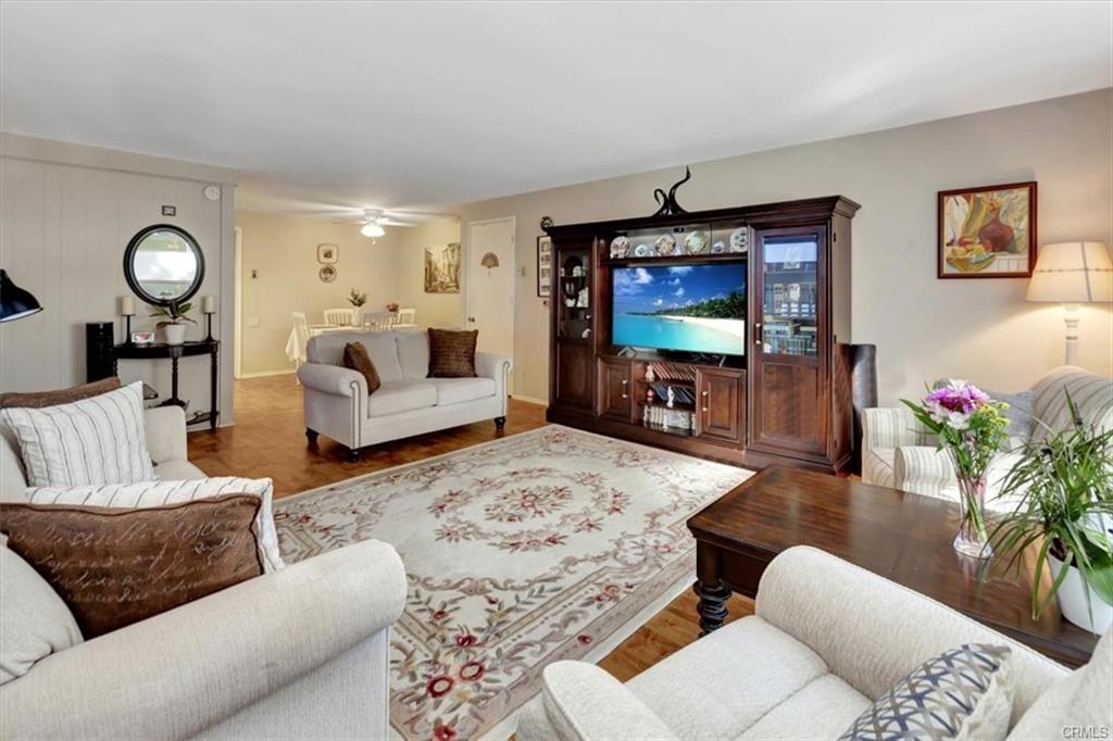 281 Avenida Carmel #C -6
