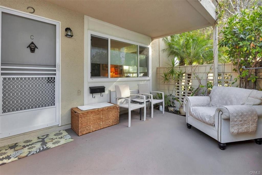 281 Avenida Carmel #C -2
